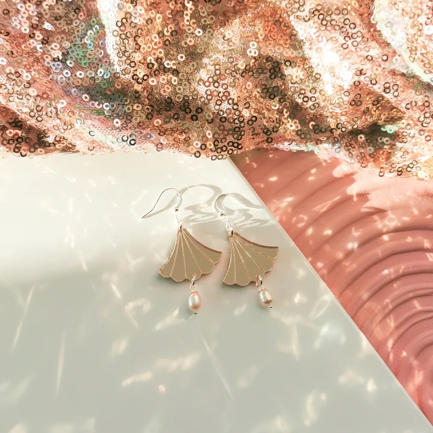 Ariel korvakorut ruusukulta peiliakryyli